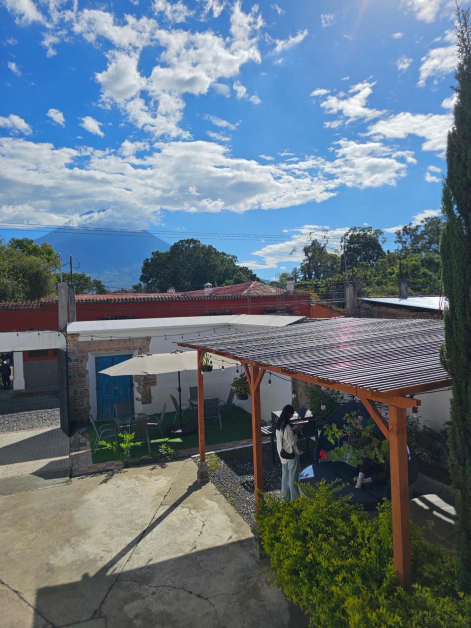 Blue Moon Hostel Antigua Ngoại thất bức ảnh