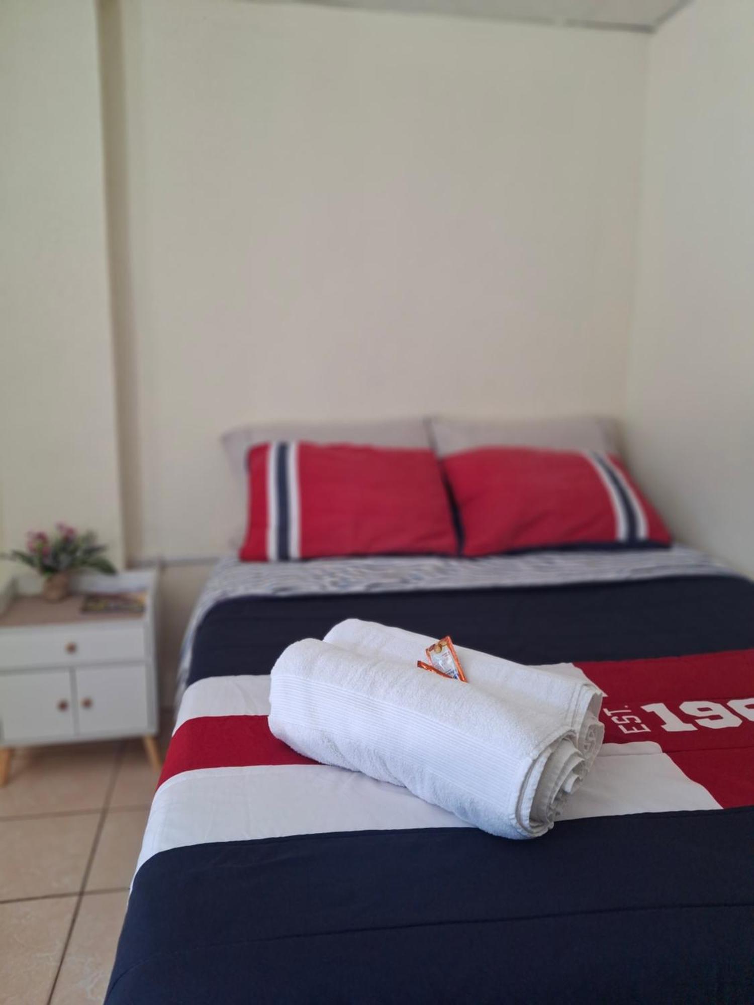 Blue Moon Hostel Antigua Ngoại thất bức ảnh